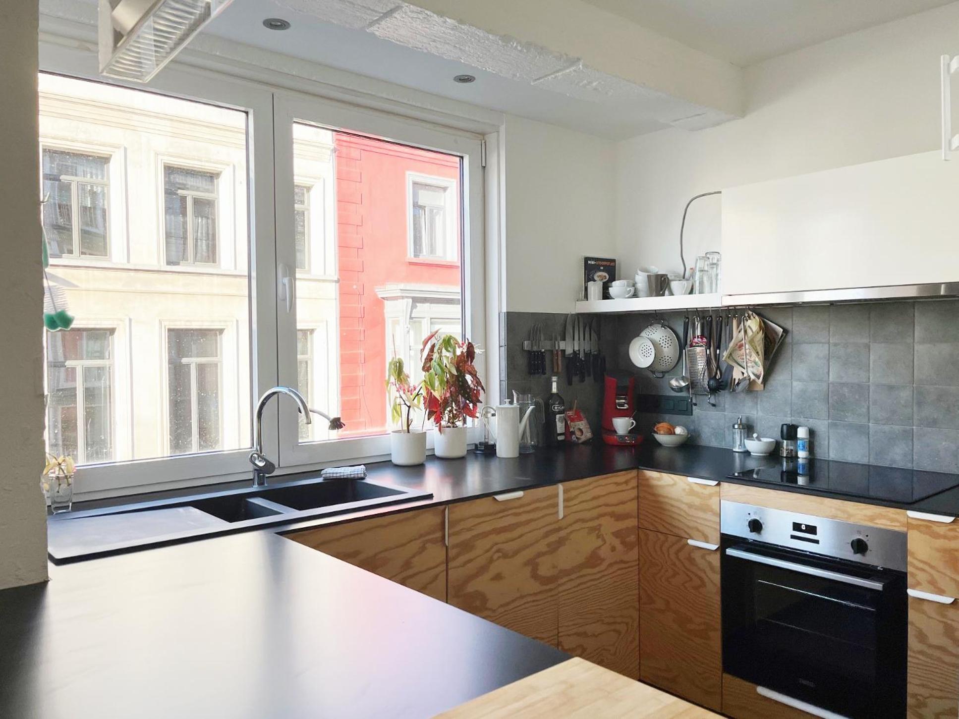 Trendy & Sunny Apartment In Гент Екстериор снимка